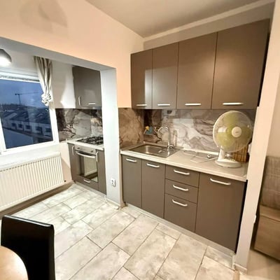 Miete einer gemütlichen Studio-Küche mit separatem Zimmer, Bukarest, Sektor 6, Rumänien